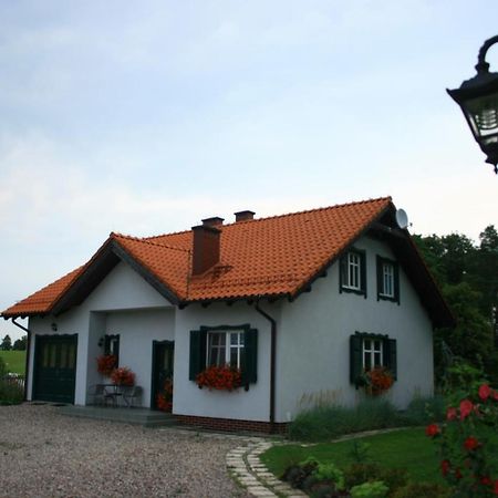 Zielone Okiennice Miłki Exteriör bild