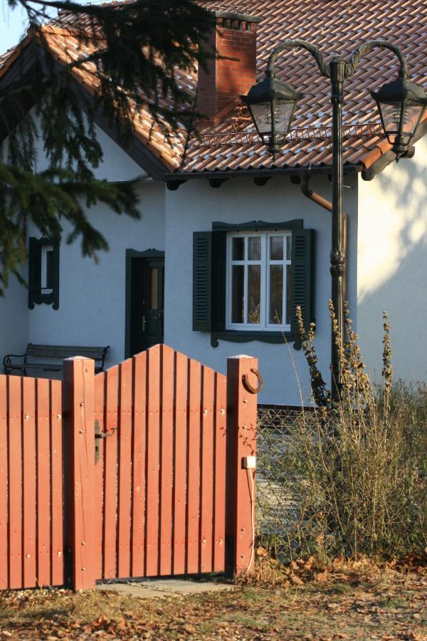 Zielone Okiennice Miłki Exteriör bild